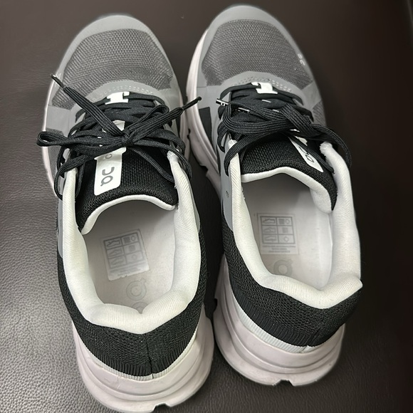 On Running Cloudrunner Shoes 
Current condition, see last 4 photos updated. - Picture 6 of 8